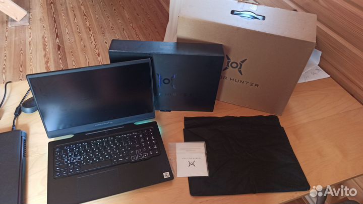 Игровой ноутбук Hunterv700 i7/2060/R32/ssd512