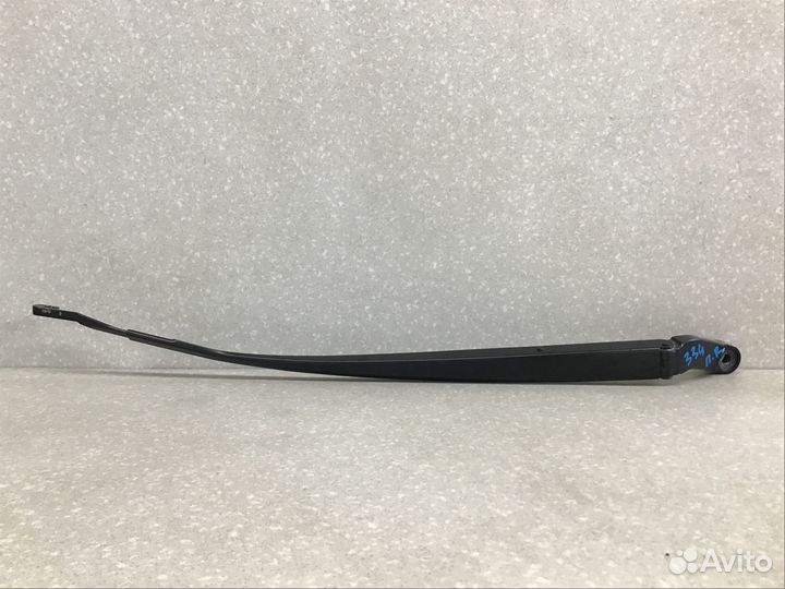 Поводок стеклоочистителя передний правый Toyota Co