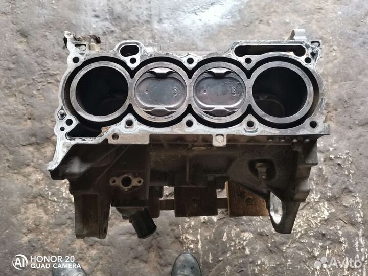 Блок в сборе на Mitsubihi Lancer 10