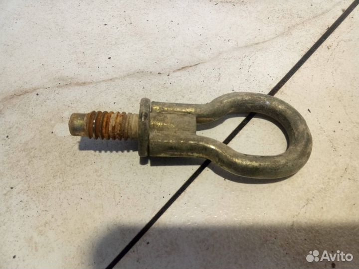 Крюк буксировочный Ford Focus 2 CB4 2006 1674282