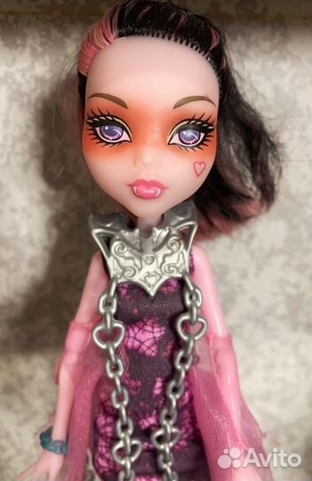 Монстр хай Дракулаура, ула, лора