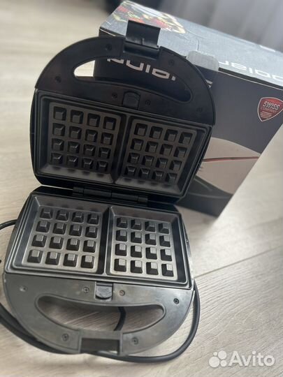 Вафельница Polaris PST 0105 Profi Baker