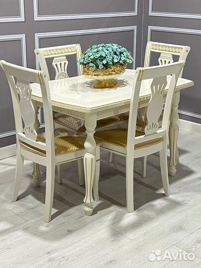 Стол Версаче и стул версаче