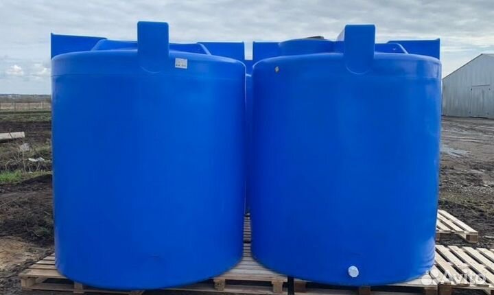 Емкость 3000 литров в ассортименте