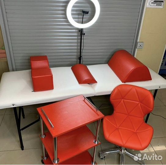 Кушетка для профессионального косметолога