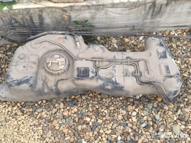 Бензобак nissan note e11