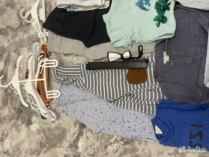 Отдам пакет детских вещей
