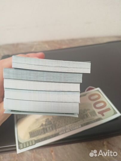 50 тыс бутафорских долларов (5 пачек 100 дол)