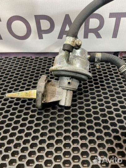 Топливный насос Audi 80 B3 RU 1989