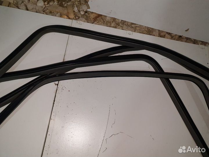 Уплотнители дверей Хонда CR-V 2