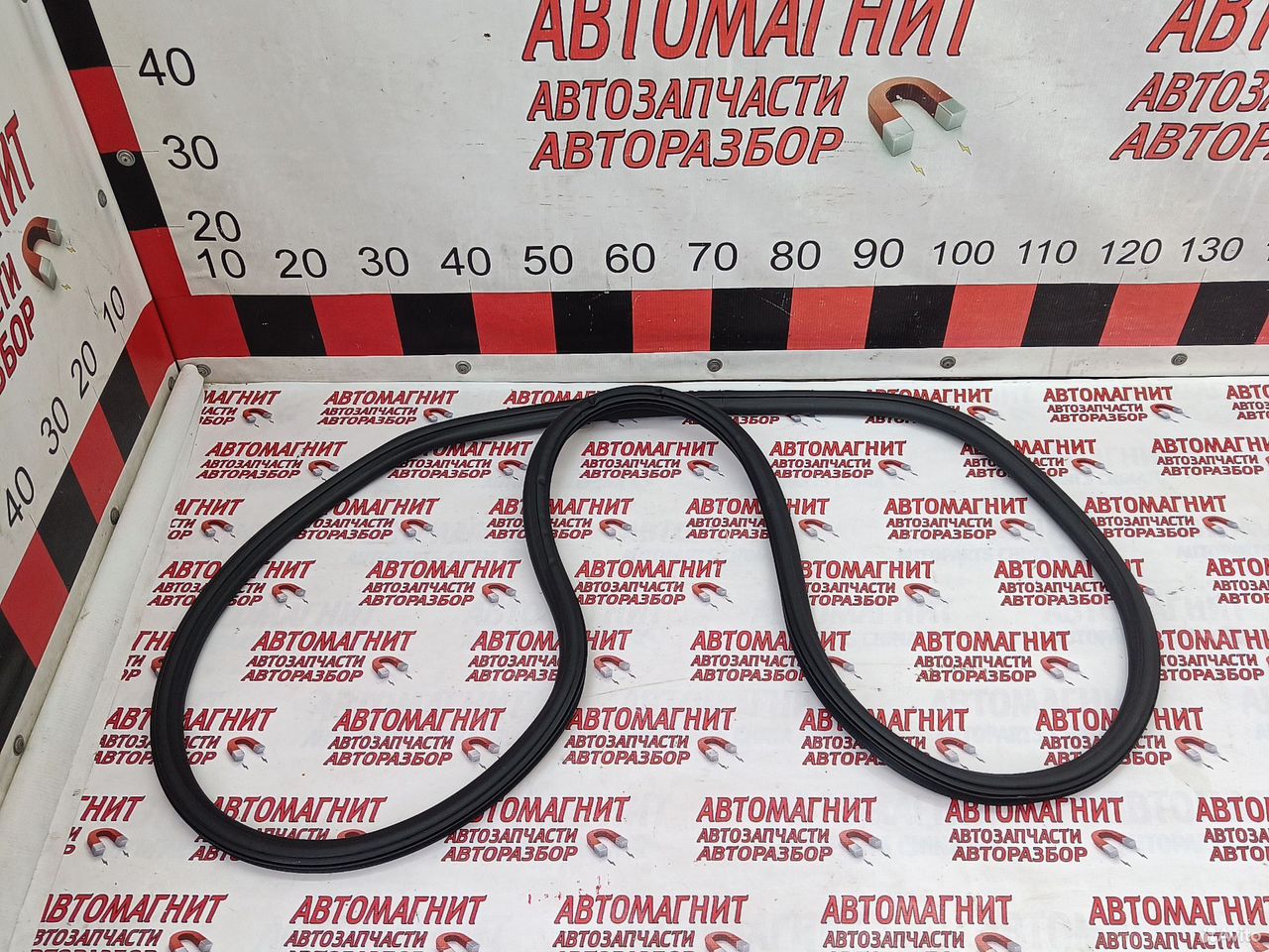 Уплотнитель двери передней правой Voyah Free рест