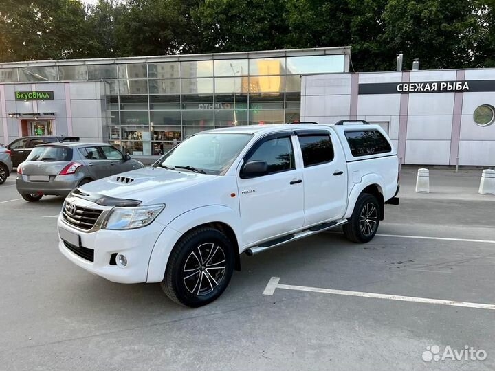 Toyota Hilux 2.5 МТ, 2015, 260 000 км