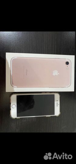 Телефон iPhone