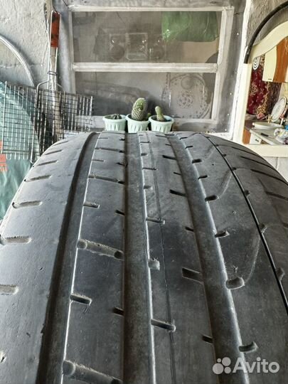 Pirelli P Zero 255/40 R18 и 285/35 R18 99Y