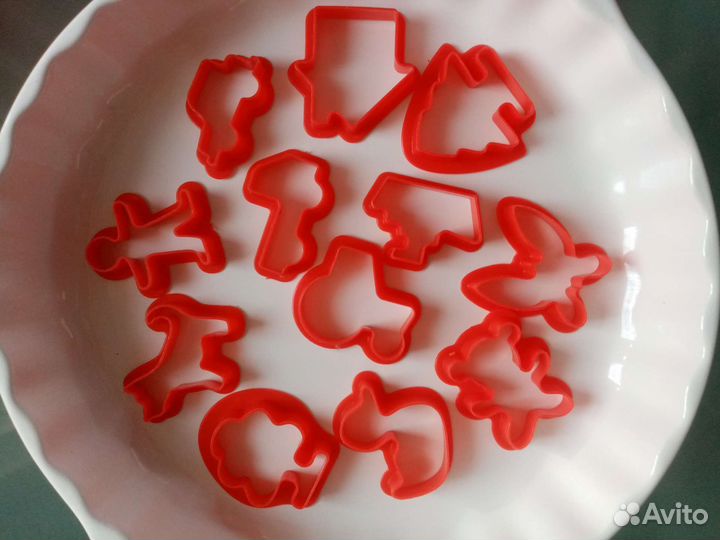 Кухонные принадлежности, формы, шприц кондитерский