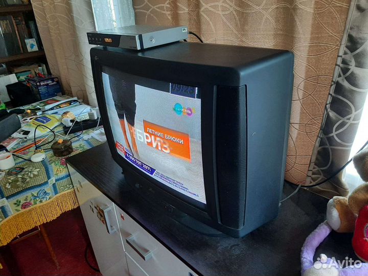 Телевизор JVC