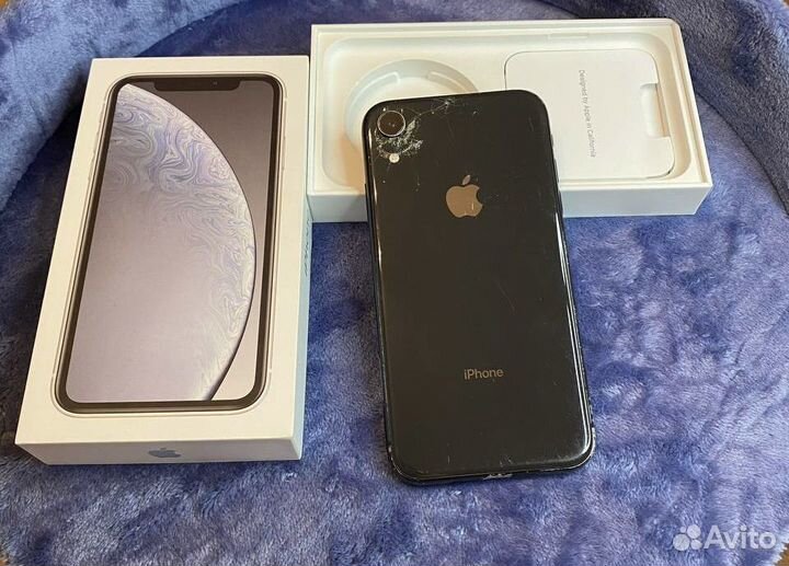 iPhone Xr, 64 ГБ