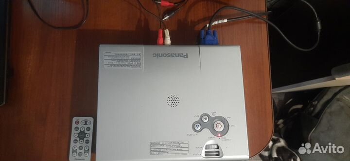 Проектор Panasonic PT-LM2E