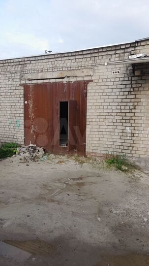 Гараж, > 30 м²