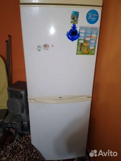 Холодильник бу елжи