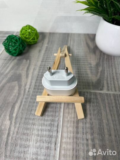 Зарядка на iPhone 20W, 25W (адаптер + кабель)