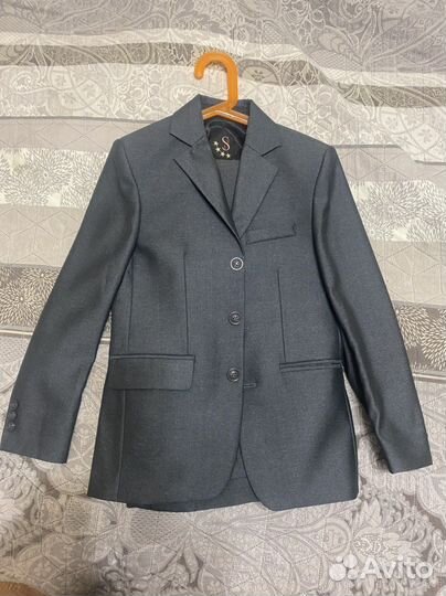 Школьный костюм