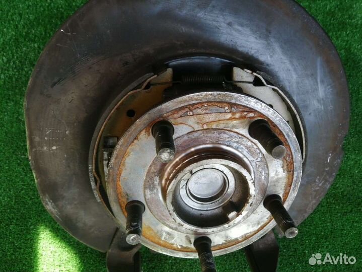 Ступица задняя правая Jeep Grand Cherokee WK/WH