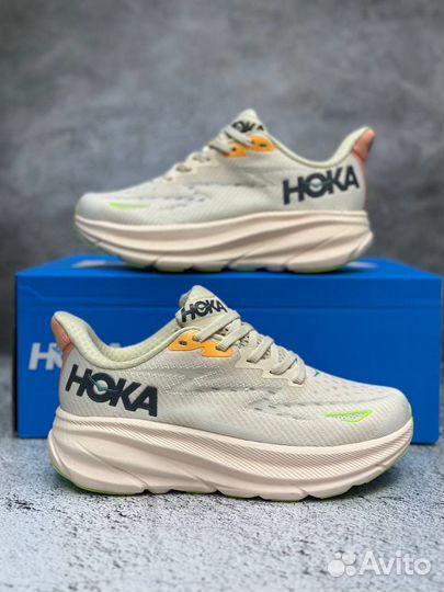 Кроссовки hoka