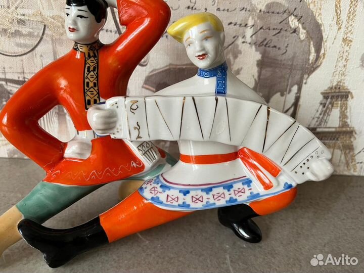 Фарфорова статуэтка «Русский перепляс» пзхк СССР