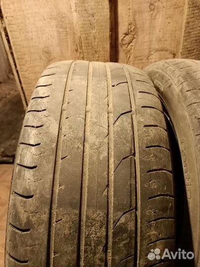 Continental ContiPremiumContact 2 215/60 R16 95H