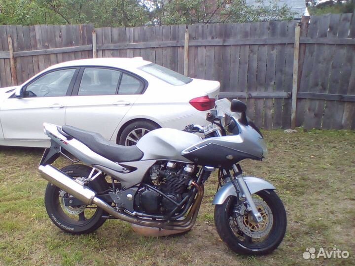 Kawasaki zr7s