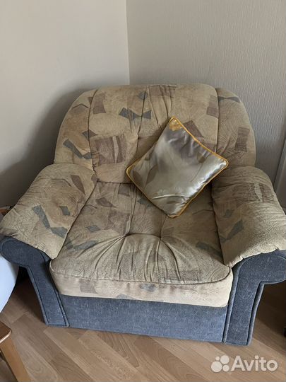 Диван с креслами