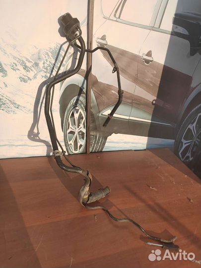 Топливная горловина Toyota estima acr50