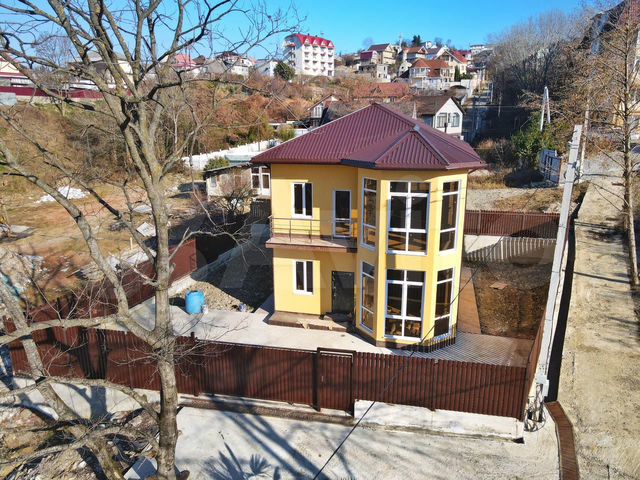 Дом 131,9 м² на участке 3,5 сот.