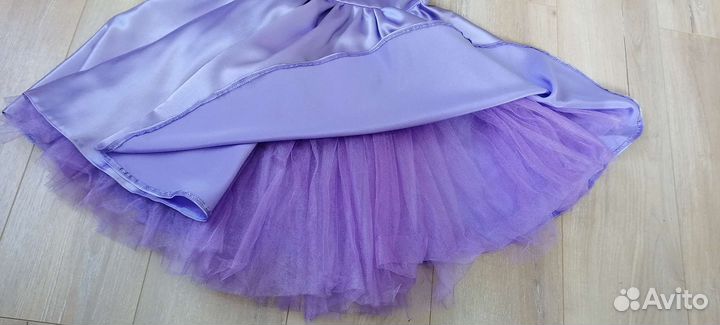 Платье нарядное на рост до 152