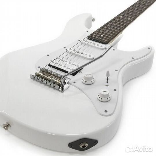 Электрогитара Yamaha PAC012