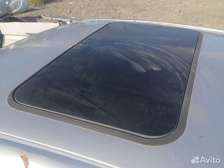 Люк в авто webasto