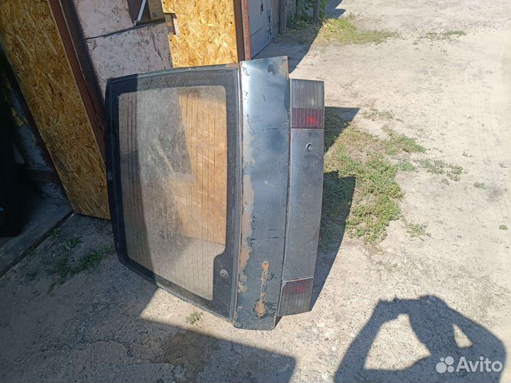 Задняя крышка (дверь) багажника ваз 2112