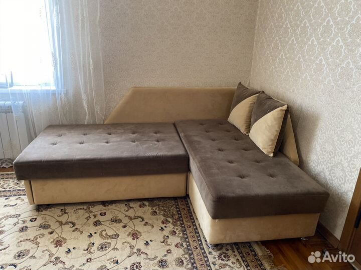 Диван-угловой