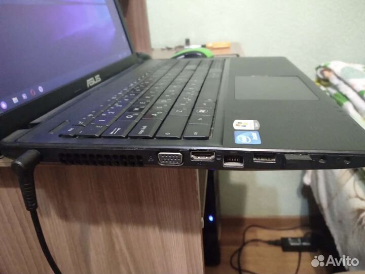 Ноутбук asus x55a.Внешнее состояние нового