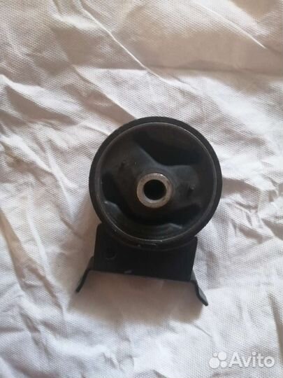 Опора двигателя тойота