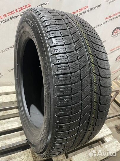 Michelin X-Ice XI3 235/55 R17 99H