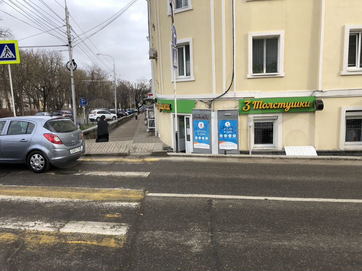 Торговая площадь, 80 м²