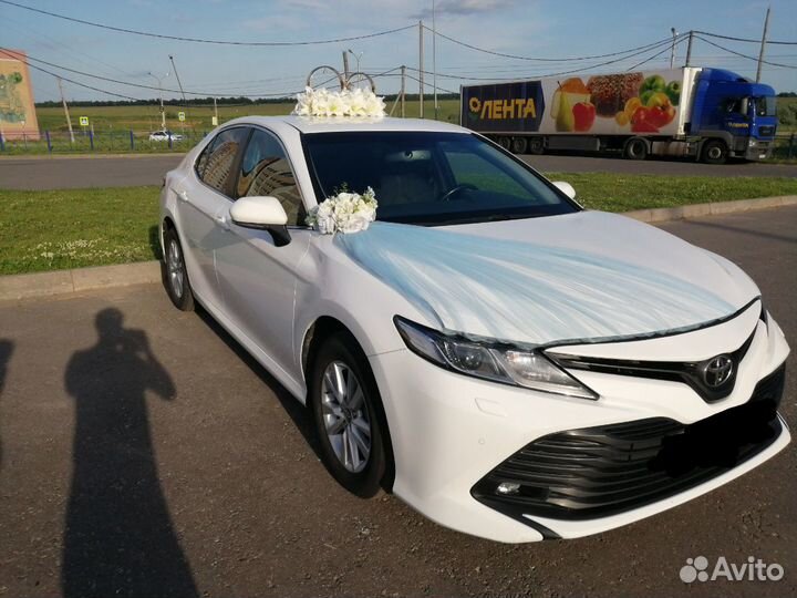 Свадебные кольца, украшение на машину