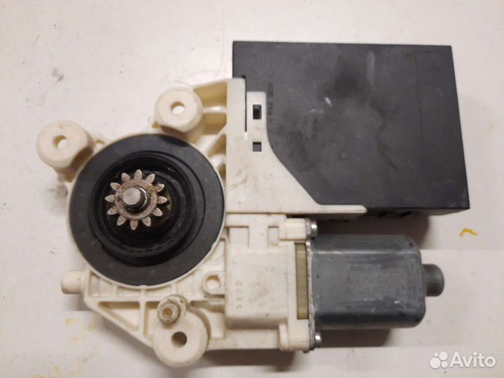 Мотор стеклоподъемника перед правый Ford Focus 2