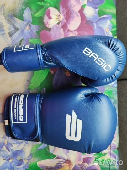 Боксерские перчатки