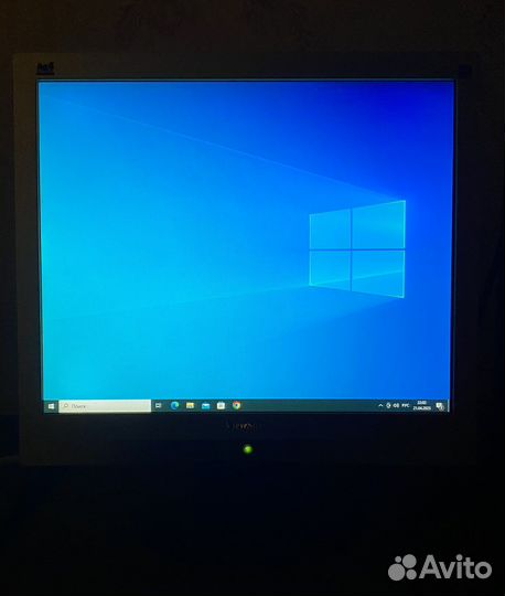 Монитор 17” Viewsonic VA703M-4