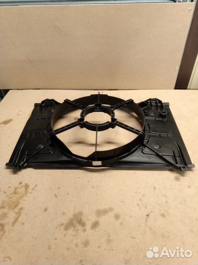 Кожух вентилятора охл. двигателя 253501G050