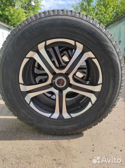 R17 Toyo Observe GSi-5 245/65, PCD 5x120 DIA 64.1