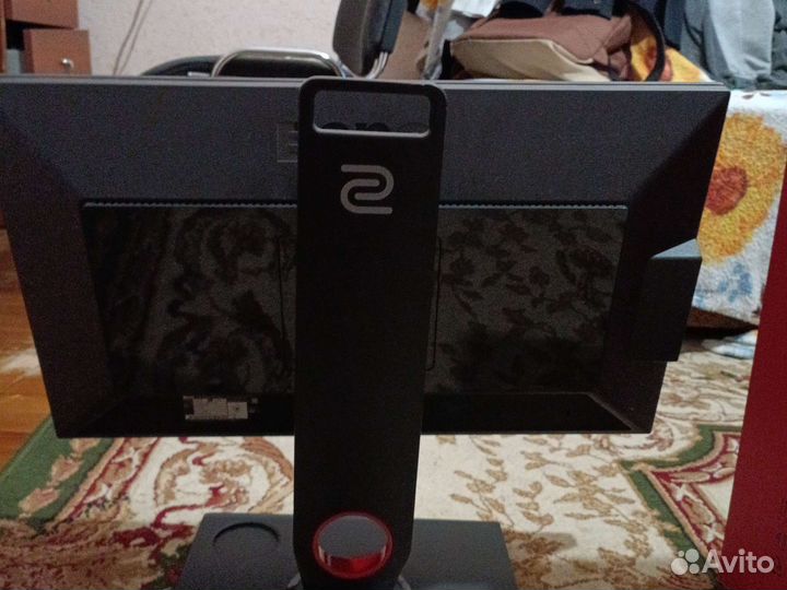 Монитор Dell 24